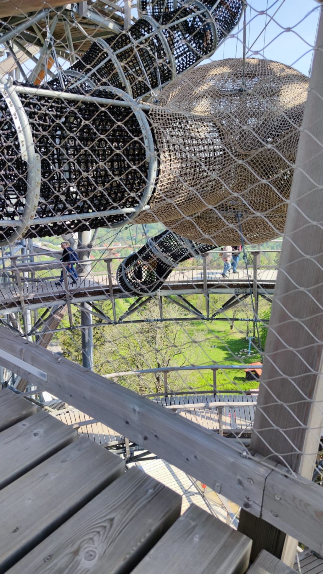 a9df4c6d-4ff8-4903-b288-c6c5c8a5ecef-fotor-20250204141927